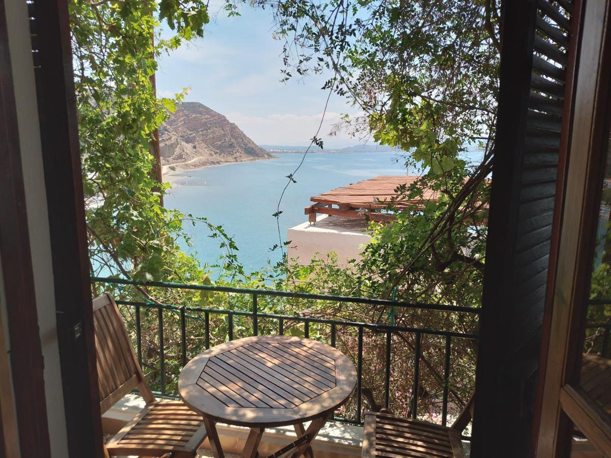 Loggia Hotel Agia Galini Buitenkant foto
