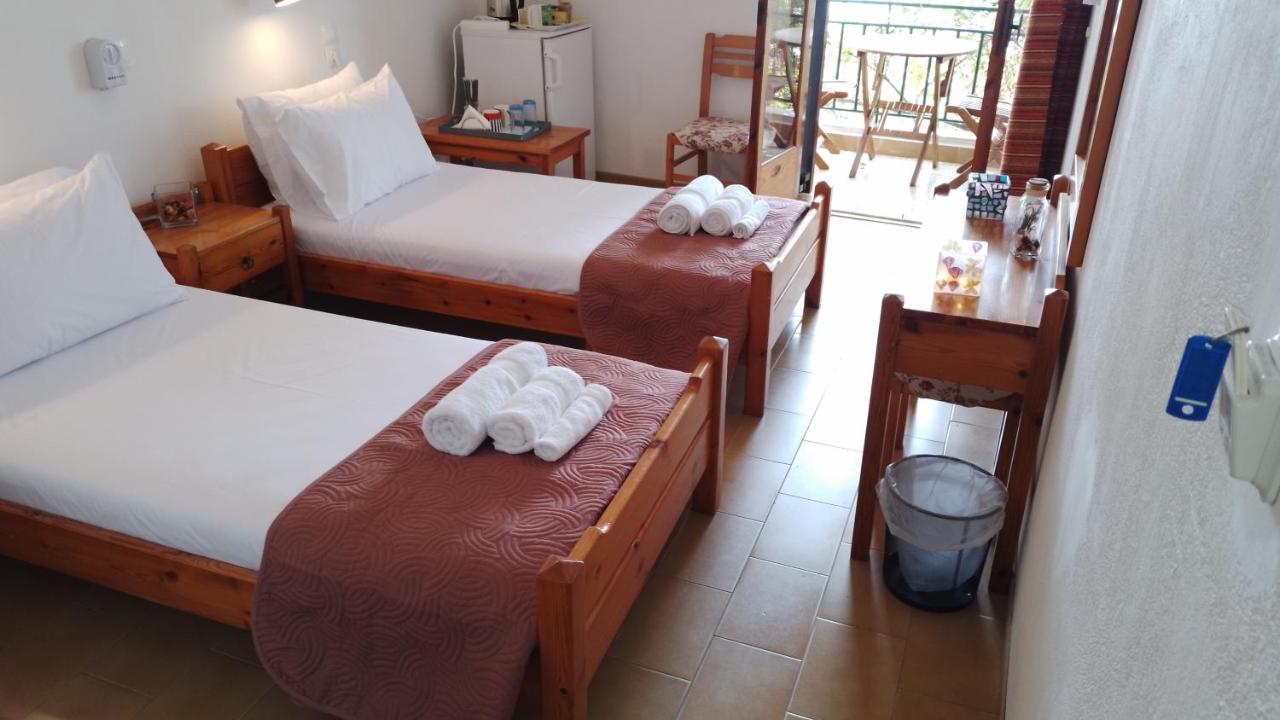 Loggia Hotel Agia Galini Buitenkant foto